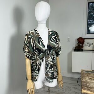 Bisous Bisous Sheer Tie Front‎ Blouse Size Small